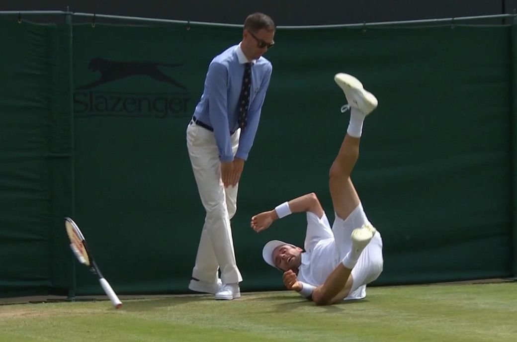 中国金花张帅晋级温网八强,张帅逆转晋级八强完整版