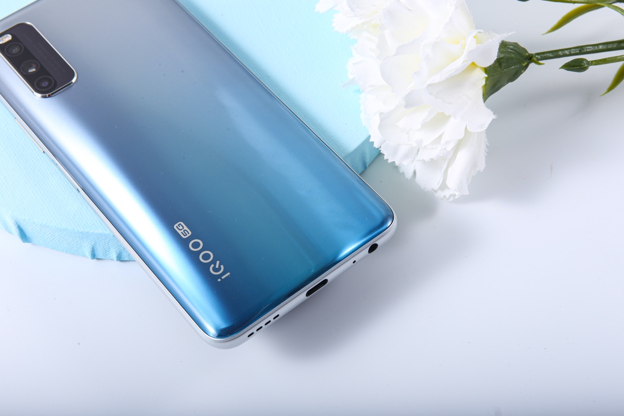 两千元以下真香手机,两千元游戏真香机