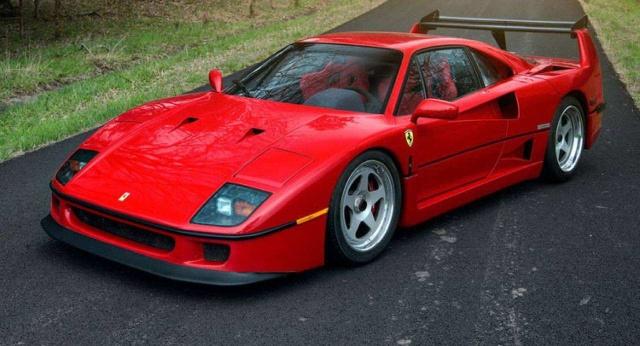 他16岁就开保时捷,曾因母亲重病放弃演戏,如今回归专为豪车代言