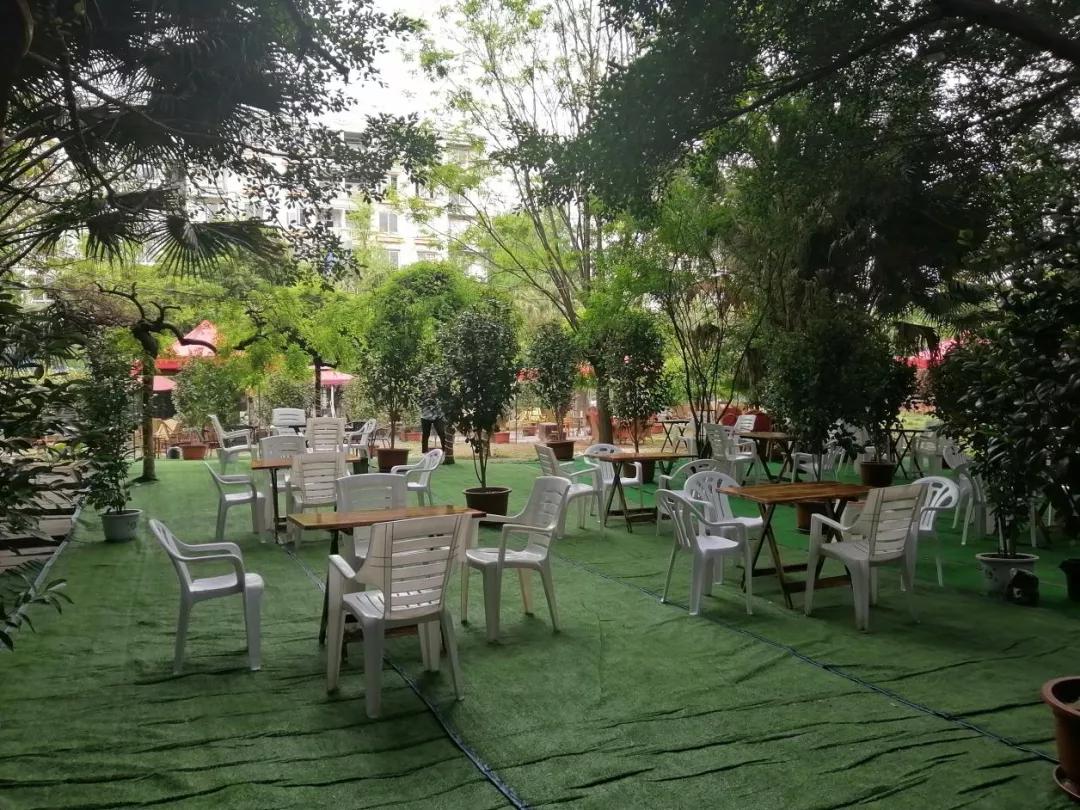 等了十年的搬迁,成都红牌楼西部汽车城好久搬迁