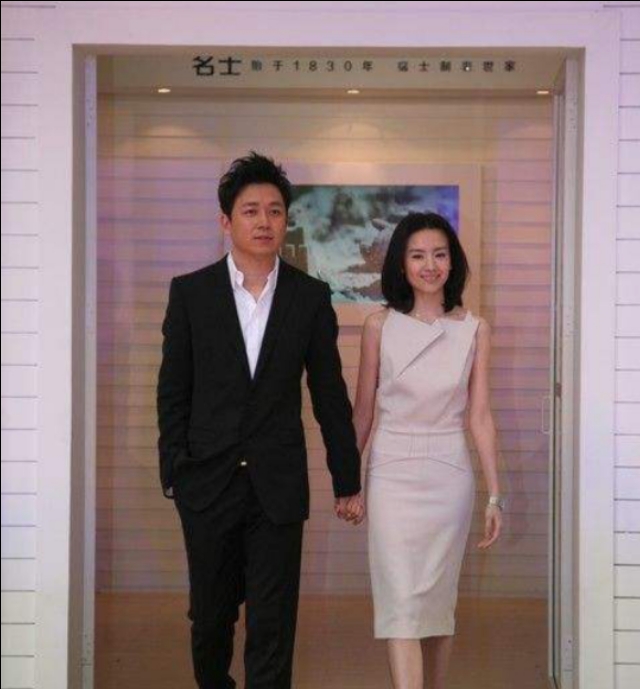 董洁和潘粤明之间还有爱,董洁时隔20年再谈金粉世家