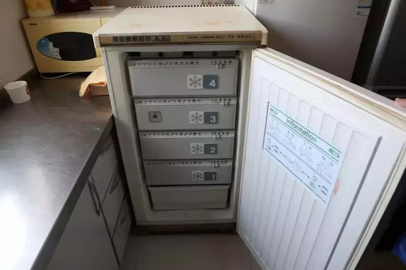 71岁老人，31岁海尔立式冷柜和1岁博物馆的别样情缘