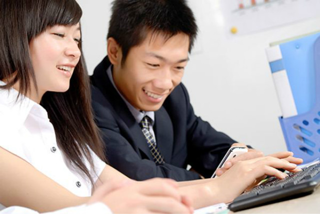 为什么农民工挣钱越来越难,别被白手起家骗了