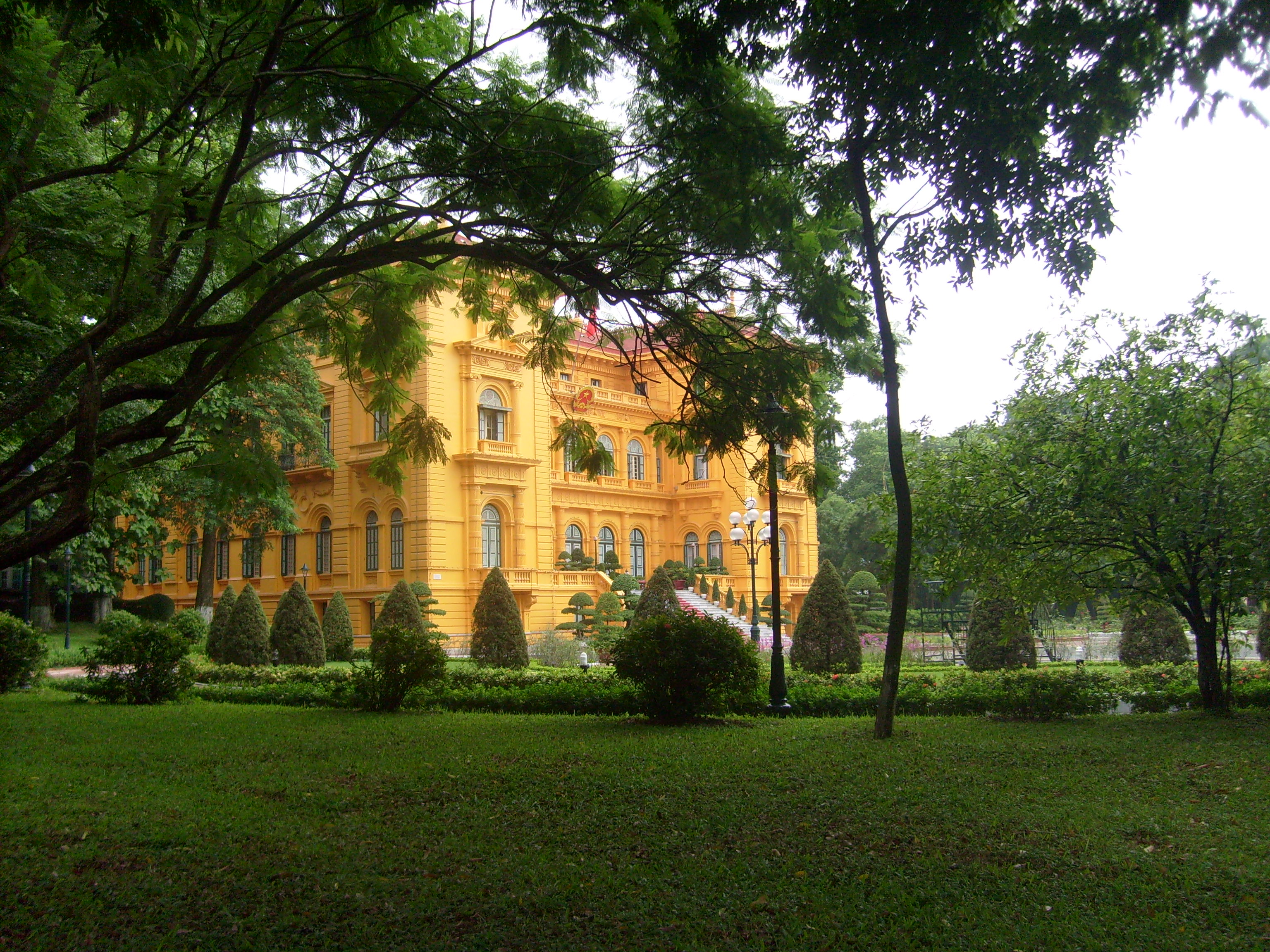 河内,看时光如何陈旧