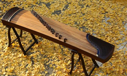 古筝的正确保养方法图,保养古筝面板