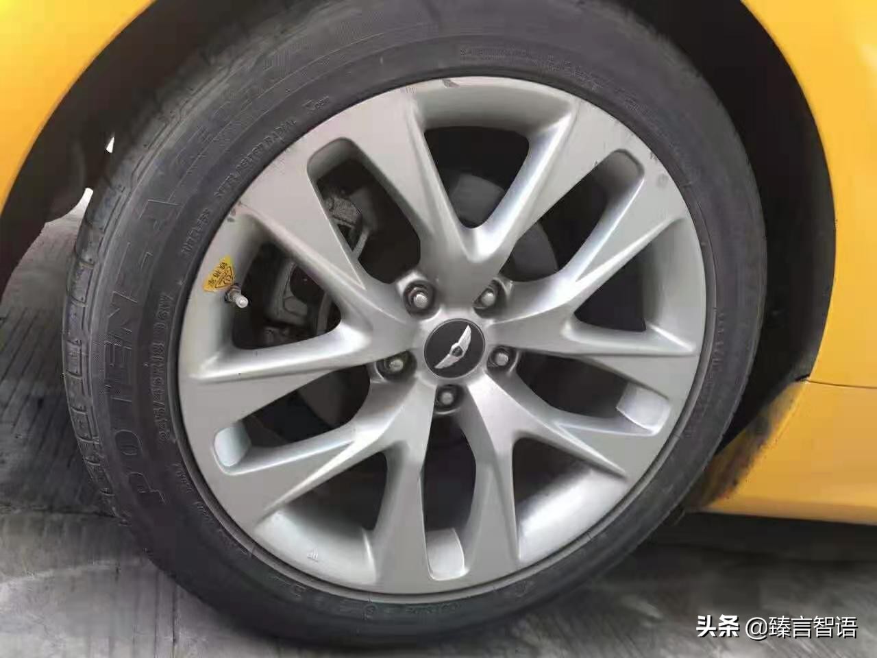 现代酷派跑车才几万块,朋友以为我发大财了,还给我介绍女朋友