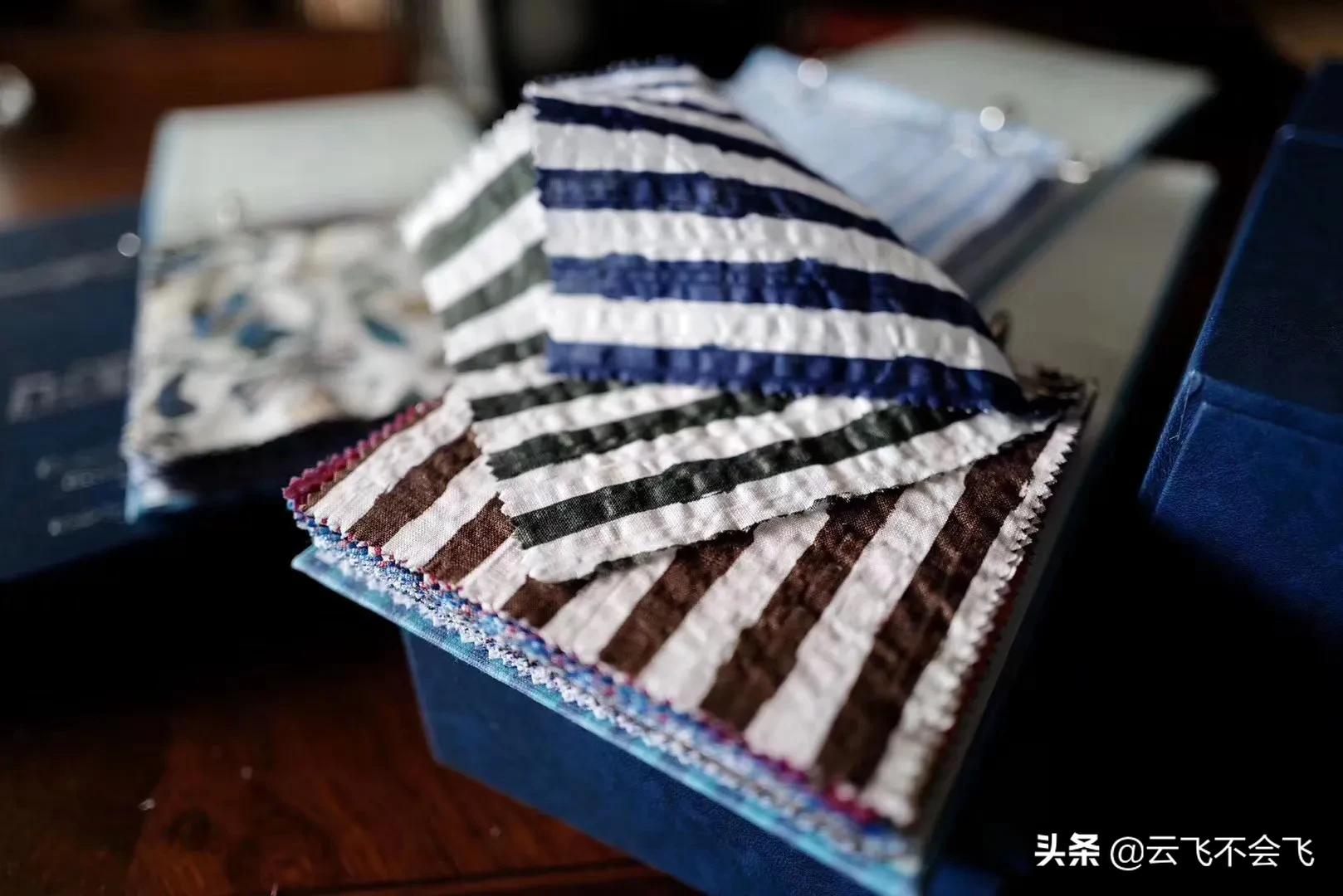 如果你觉得亚*衣麻**服易皱难打理，那泡泡纱单品一定没有理由拒绝