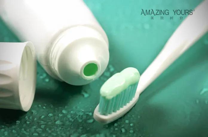 卸妆油可以去黑头吗|美致时分