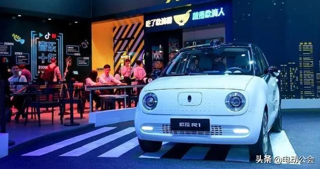 迷你小型电动车推荐,电动车为什么最近这么火