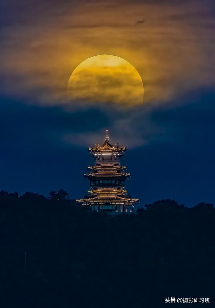 浣宠兘18-135闀滃ご鎷嶆憚鏄熺┖,鐖辨媿鏄熻景鐩存挱鍥炴斁