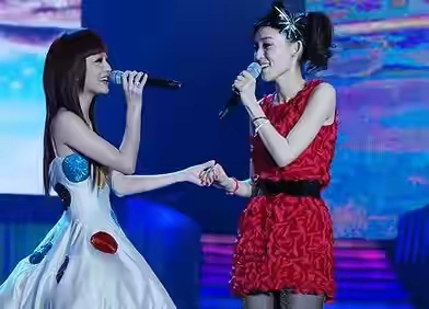 十位反目成仇的明星,10对分手后破镜重圆的明星