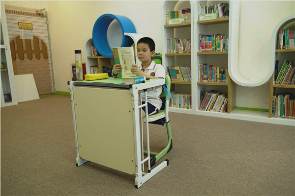 多功能培训课桌椅,多功能学习课桌6-18岁