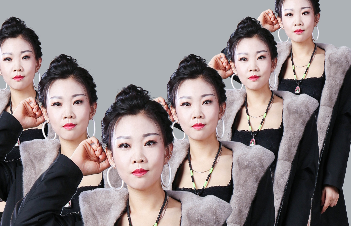 在商场挑选衣服,怎么选好的皮草