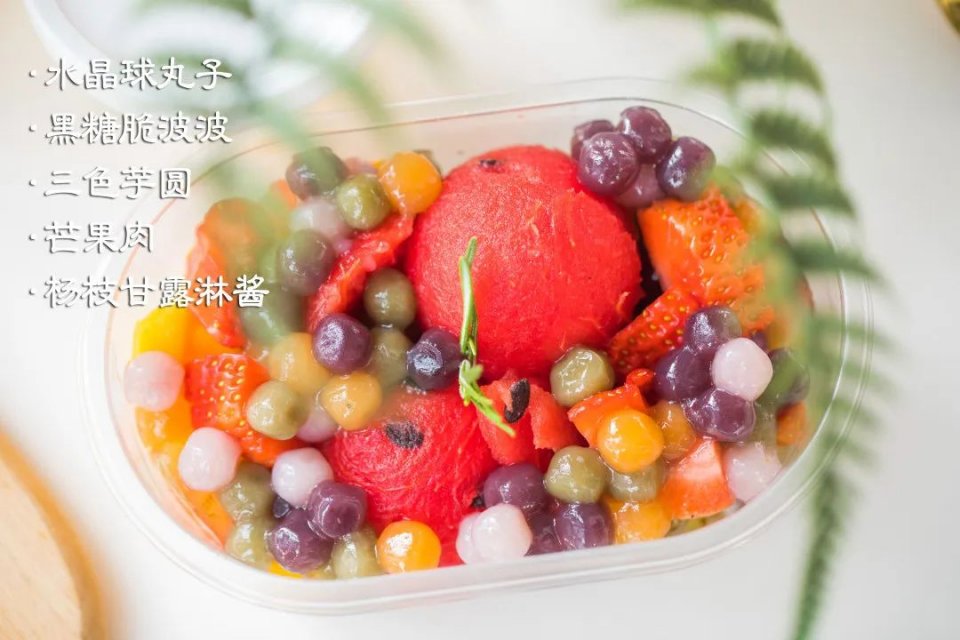 618攻略来了,酥皮流心泡芙、豆乳波波奶盖卷…一卖就是7年