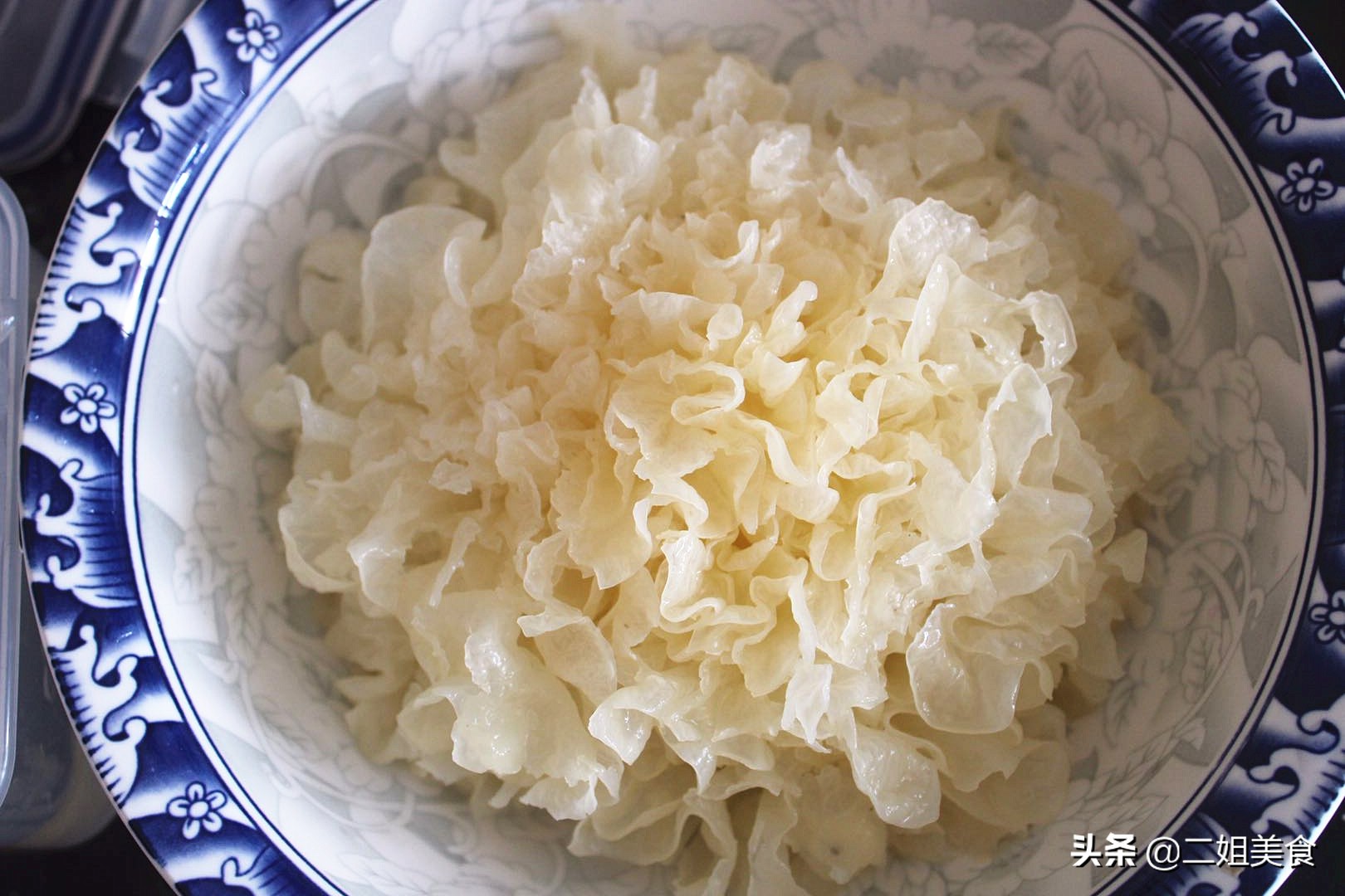 银耳泡开很快好吗,银耳闷烧好吃么