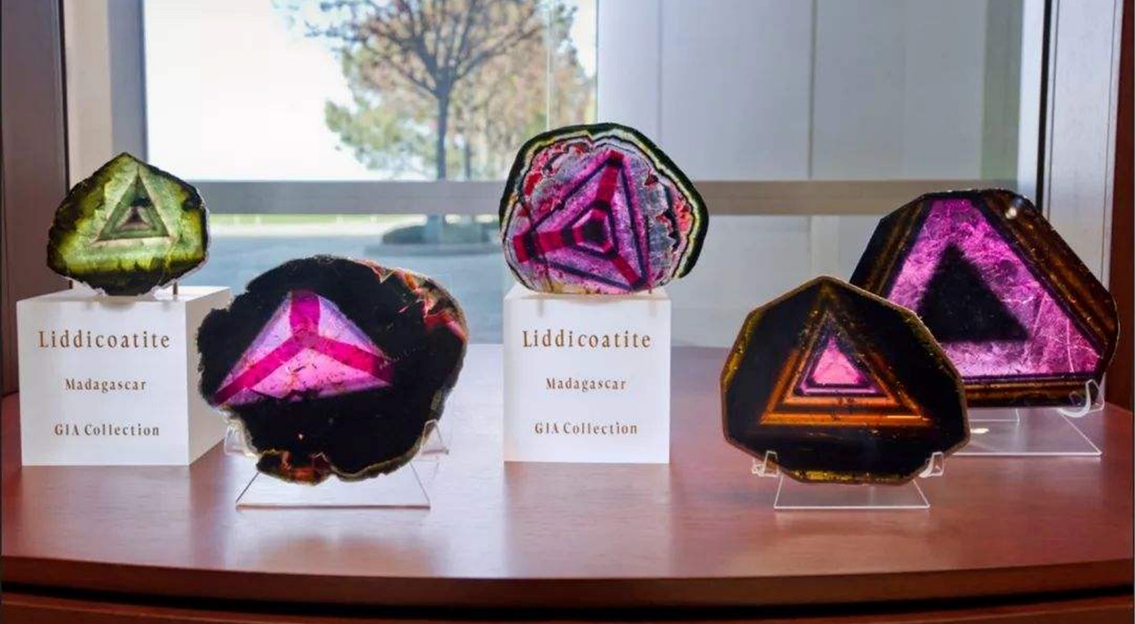 彩虹碧玺手串颜色顺序,彩虹宝石介绍