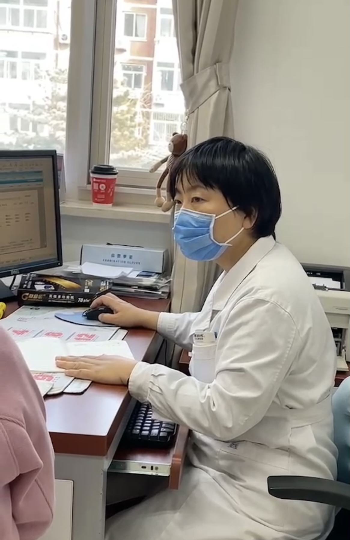 得了痤疮不能吃什么,得痤疮有必要吃异维a酸软胶囊吗