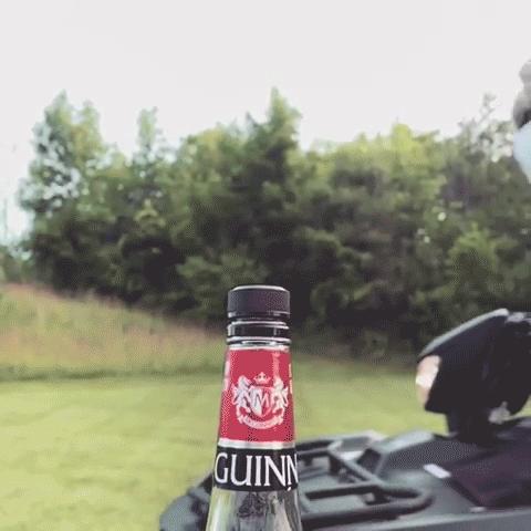 比伯和海莉在一起的穿搭,比伯夫妇海莉