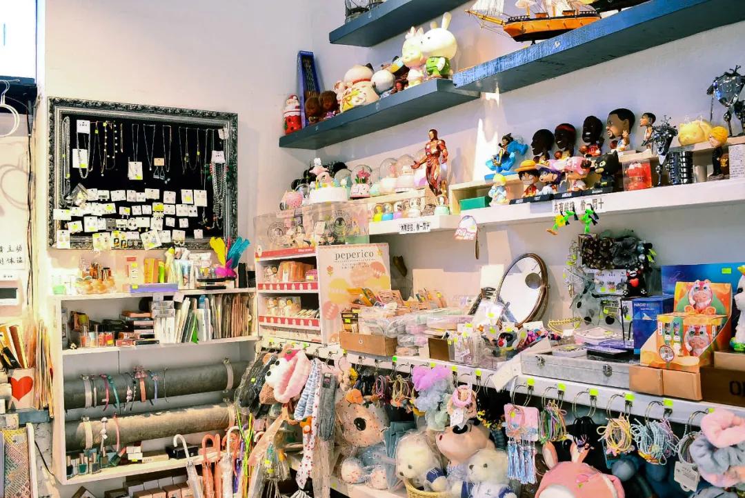 逛遍乌鲁木齐,逛遍全球便宜文具店