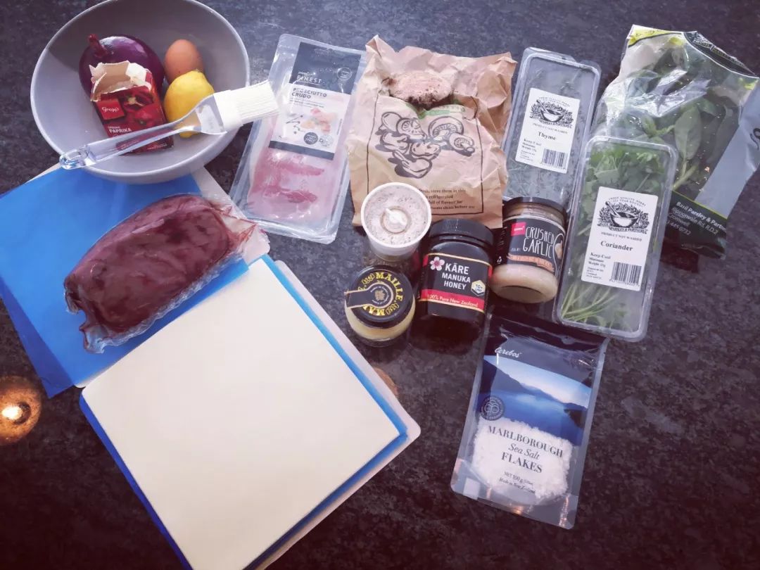 中国小伙去新西兰却横扫对手获得冠军，每份食材在手上都是艺术品