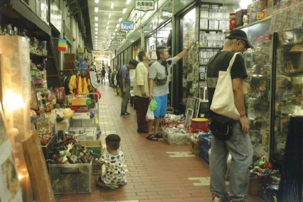东京和大阪哪一个更适合购物,日本东京和大阪购物哪里便宜些