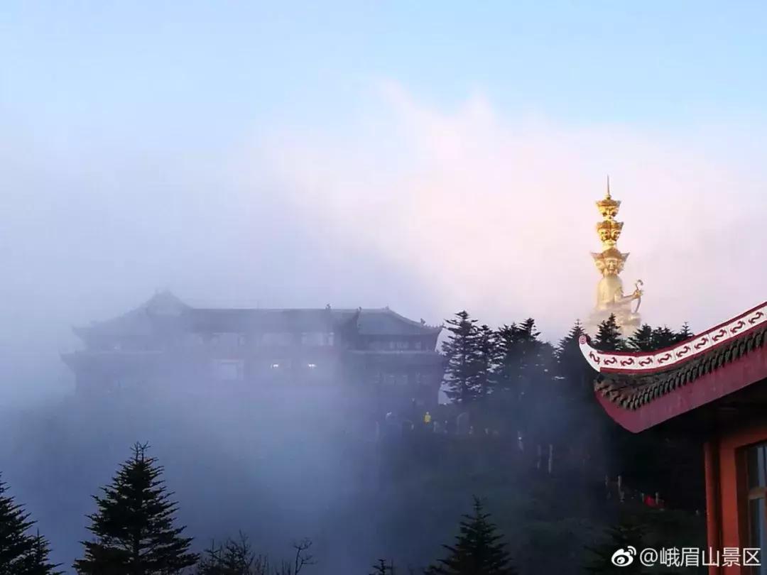 成都周边的玻璃栈道有哪些,成都玻璃栈道景区