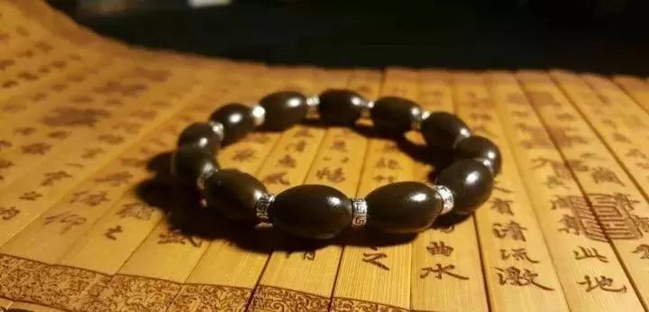 2元一个莲蓬手串,2块钱的莲子手串