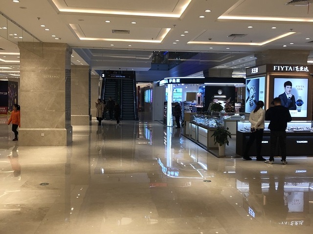 号称“小上海”的周浦镇，商业现状冰火两重天，为何万达独大