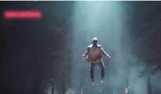 梅西广告牌被踢飞大型纪录片,梅西被抛向空中