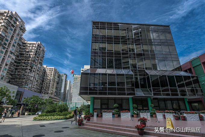 澳门半岛鲜有的公立大学，师资力量居世界前列，却以“学院”命名