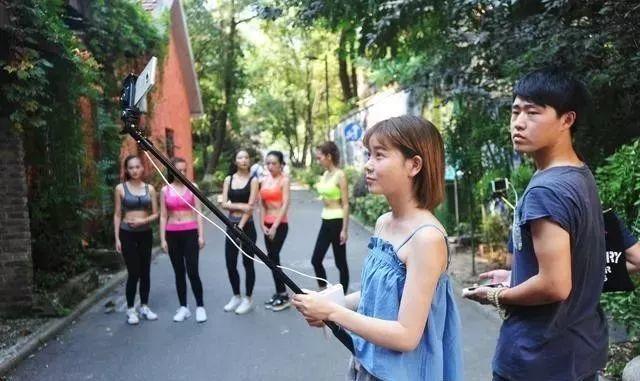 适合穷人的18个赚钱项目,分享几个月入过万的赚钱项目