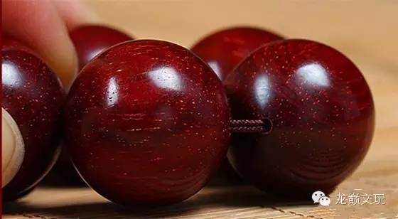 小叶紫檀的纹路是什么样的,小叶紫檀的纹路图片