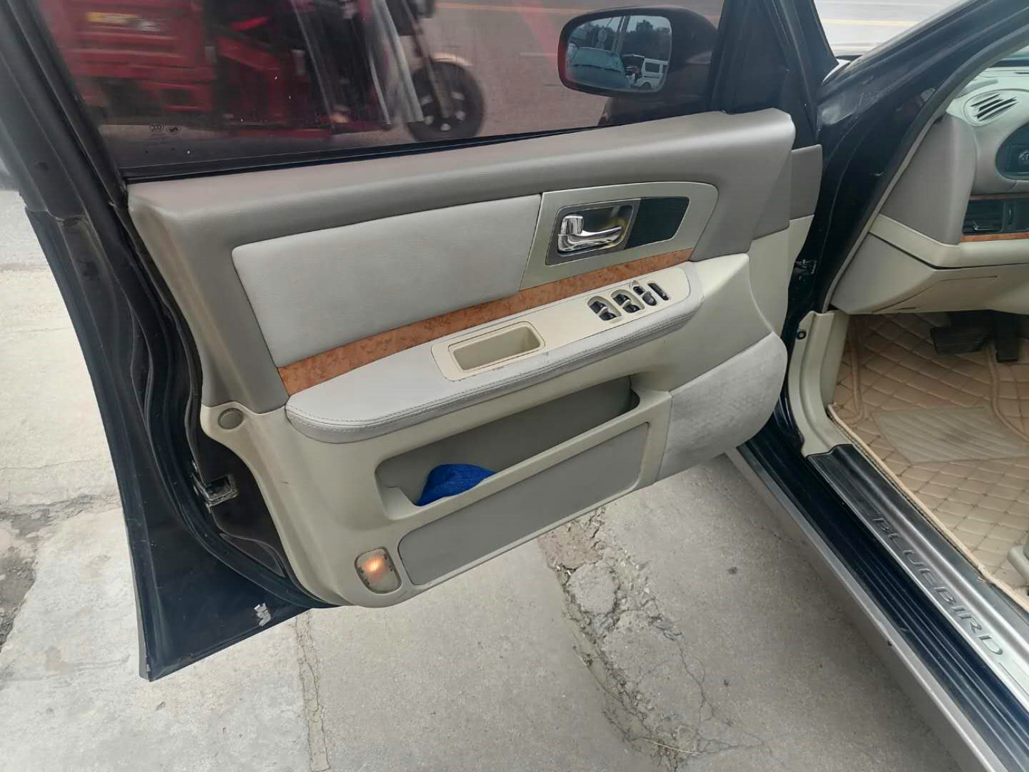 曾经的国民神车如今堆积成山,曾经的一代神车现在怎么样了