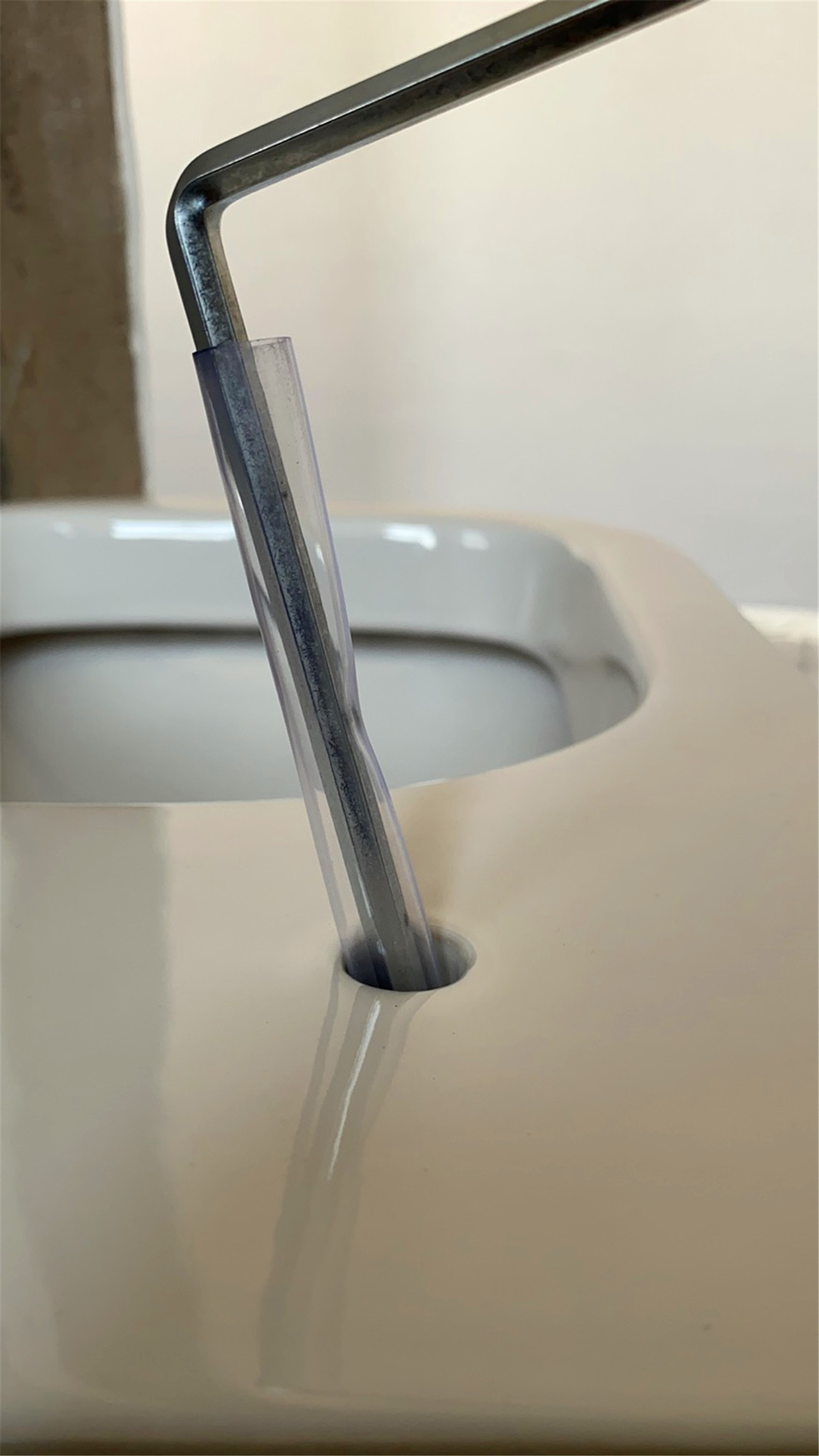 自己独立安装壁挂马桶遇到的那些坑!!!从水电开始就踩坑