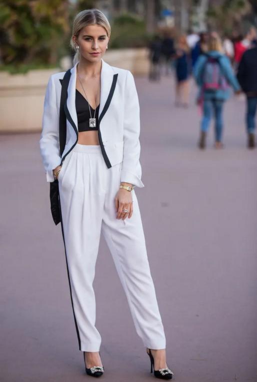 运动裤穿搭青春运动也可以很休闲,运动裤的各种时尚穿搭