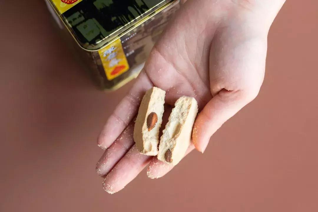 深度种草|香港宝藏零食陈意斋，又让我们拆了三千的快递……