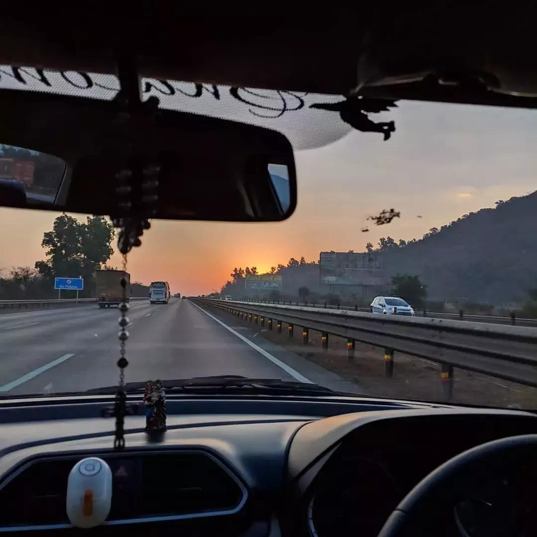 高速上闹肚子怎么处罚,高速路堵车闹肚子怎么办