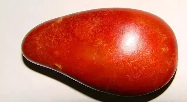 见惯了宝玉石，它的原石长啥样？有些毫不起眼，捡到千万别丢……