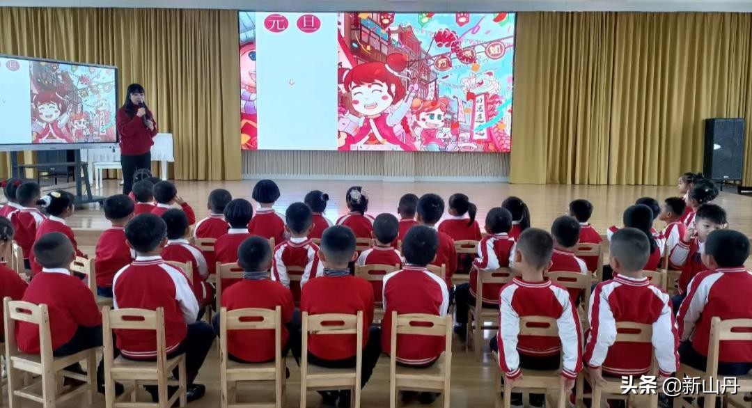 山丹县博物馆开展“迎新春庆元旦、博古通今贺新年、巧手丹心制贺卡”主题社教活动