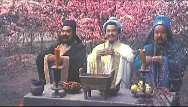 怎么评价陆树铭饰演的关羽,演关羽的除了陆树铭还有谁