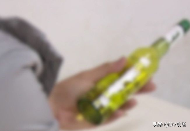 大叔将花露水瓶塞入直肠，一问缘由竟是为了止痒