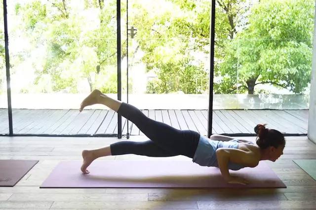 大肚腩？还在节食？瑜夫人瑜伽：请收下这份瘦腹攻略