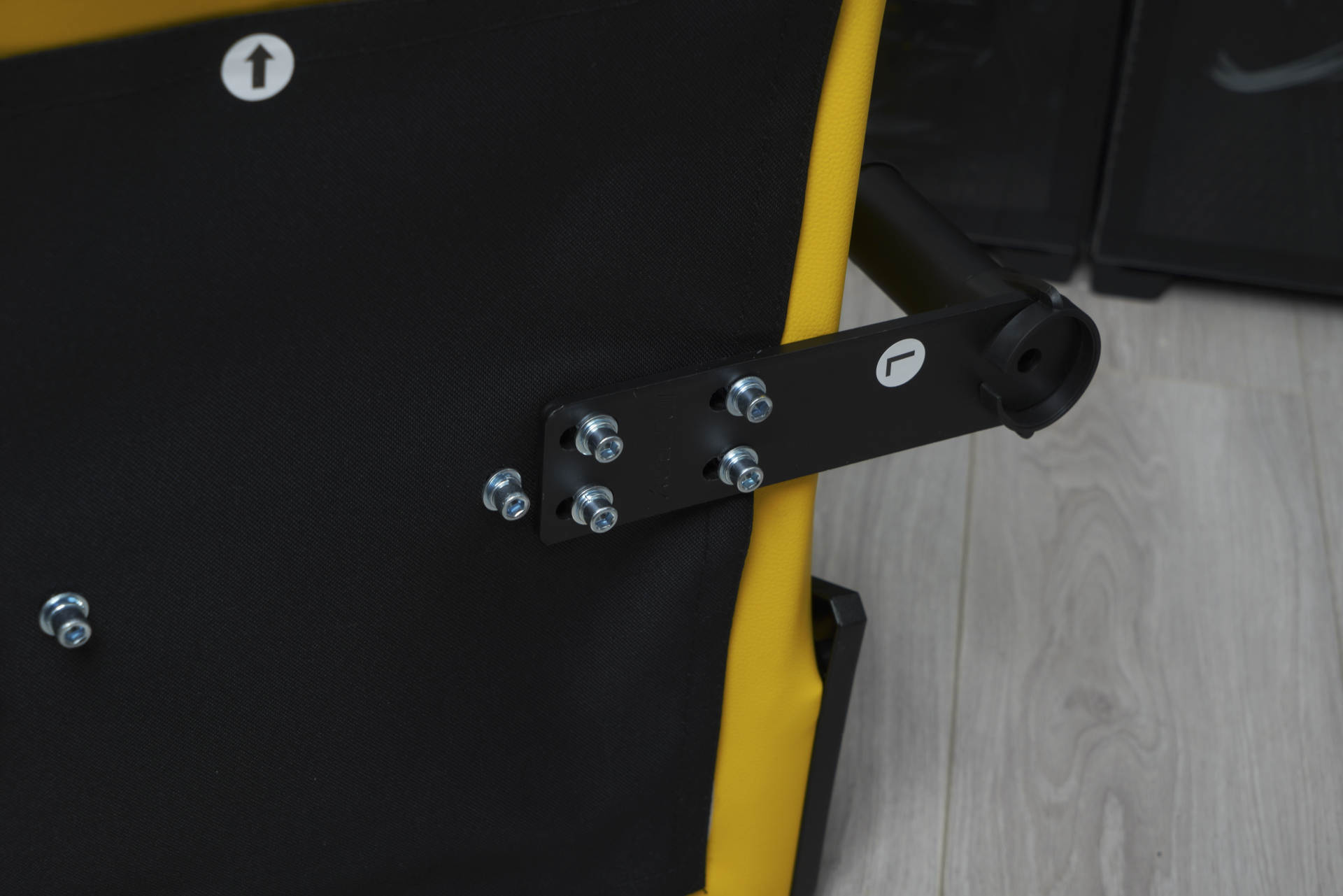 傲风皮卡丘电竞椅多少钱,傲风电竞椅皮卡丘2.0