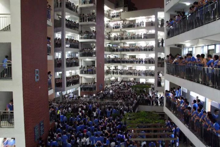 “在红岭中学就读是一种怎样的体验?”