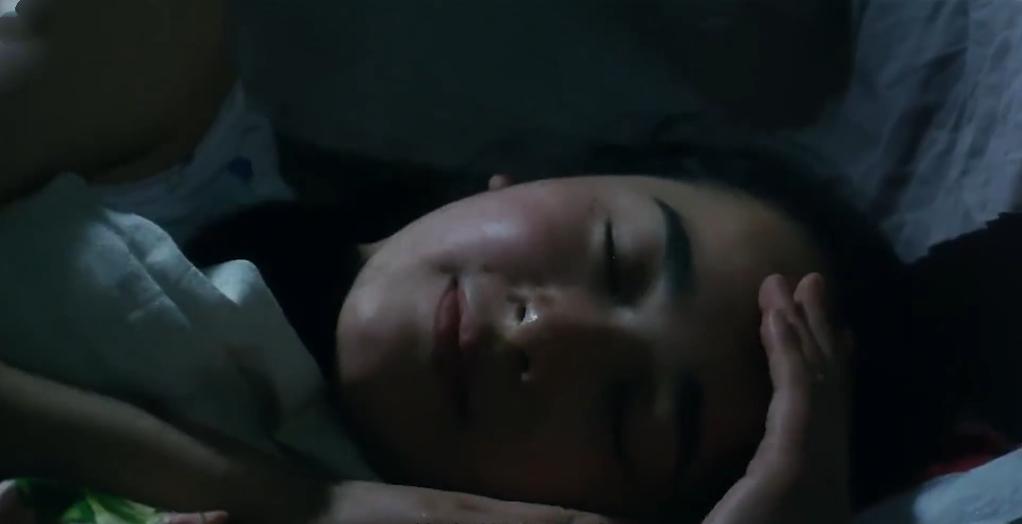 农村女人被家暴老人拿出两百万,农村女人被家暴老板拿出200万