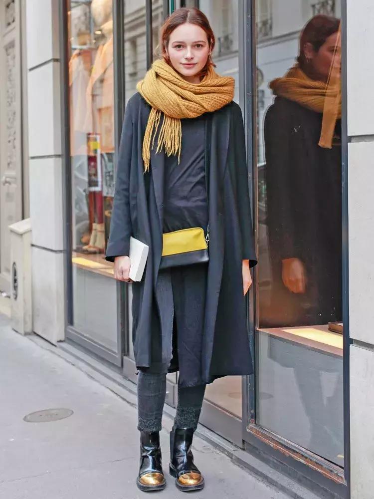 围巾怎么挑选适合自己的,买围巾又好看又简单