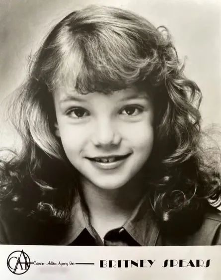 布兰妮被囚禁的14年介绍,布兰妮被爸爸监禁12年视频