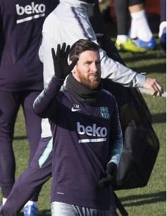 梅罗之间的另类战争：梅西和C罗，谁的球衣卖的好？