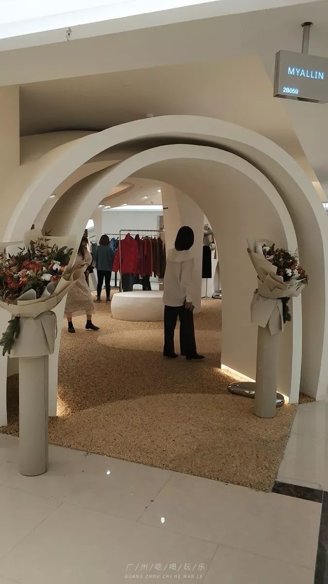 韩国东大门服装在哪里买,韩国东大门服装批发市场地铁