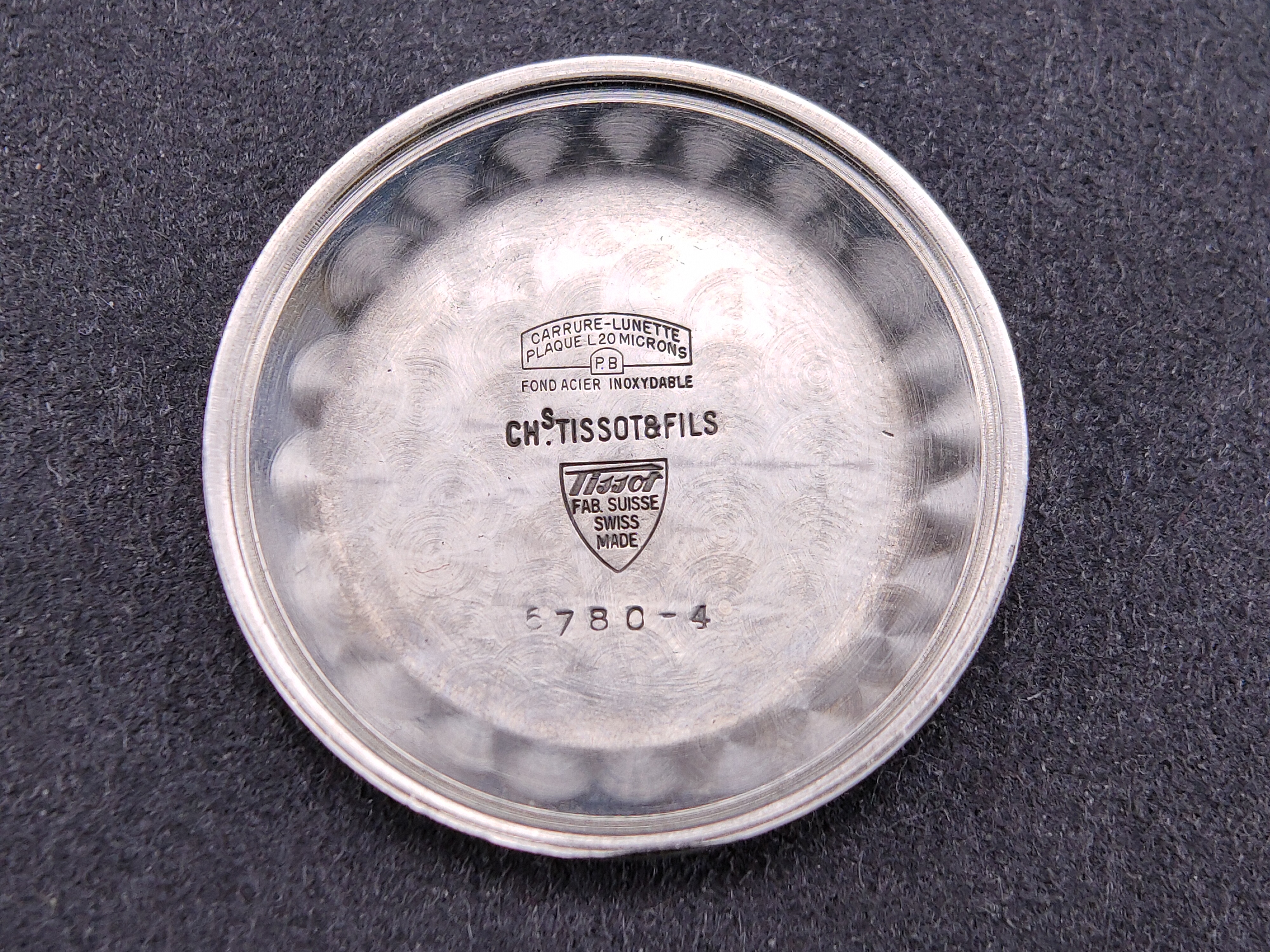 天梭哪款适合27岁男士,天梭哪个系列比较经典